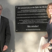 © MKÖ Einweihung der Gedenktafel am Gemeindeamt
