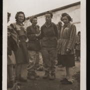 © USHMM - Foto: Arnold E. Samuelson Liberated women on 5 May 1945