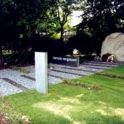 © AMM Memorial vor dem Magistratischen Bezirksamt
